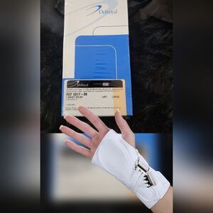 ☆ New DeRoyal 5017-08 6-inch Lace Up Canvas Wrist Splint Left Large Adjustable ☆